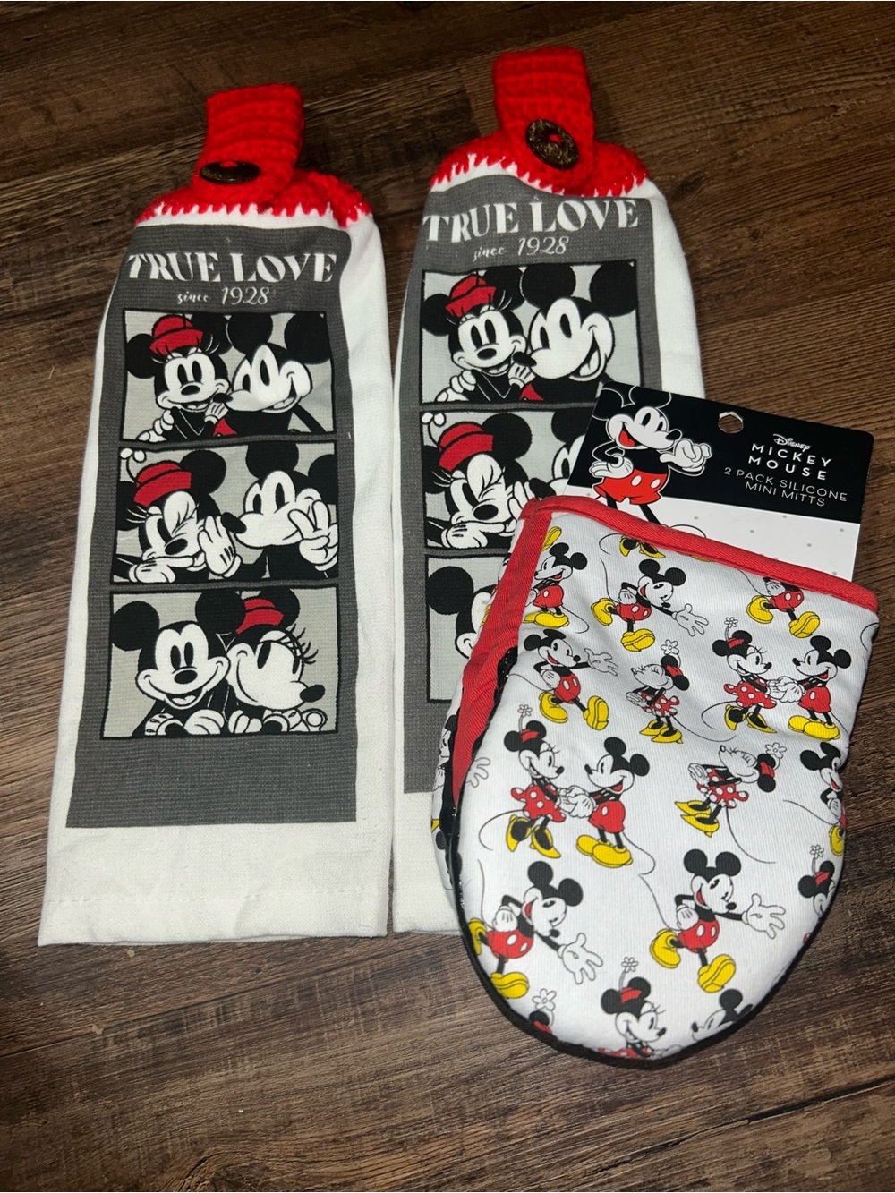 Mickey and Minnie Mouse Kitchen Set